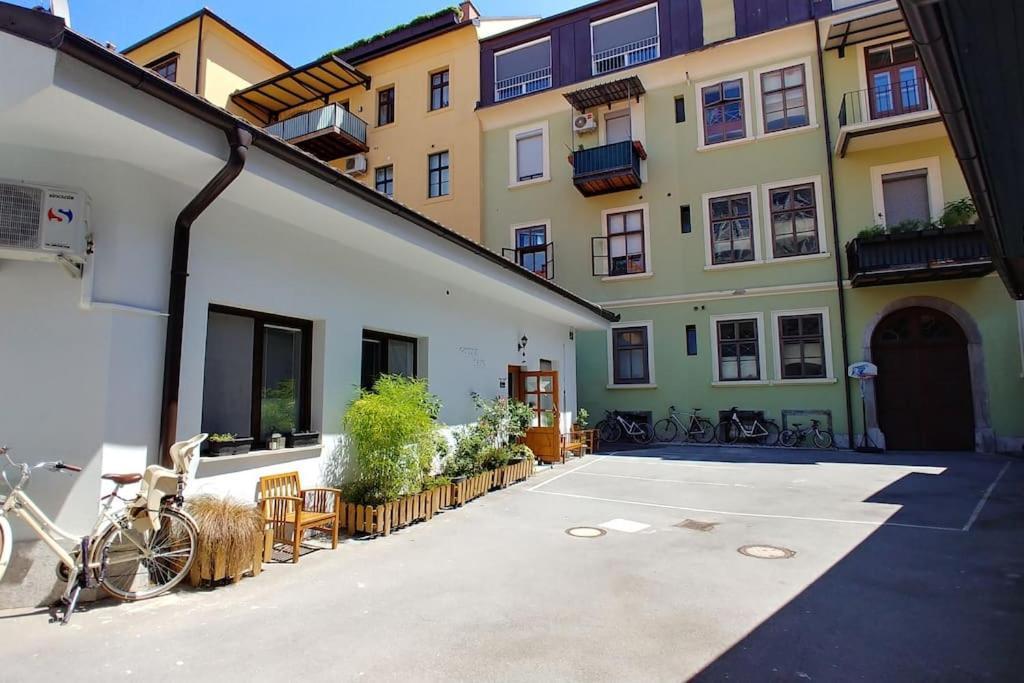 Goodlebang, 3 Bed Room Apartment, Center Ljubljana Exteriör bild